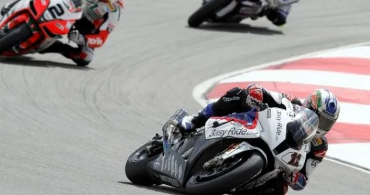 WSBK: Turno di prove libere a Misano per la BMW di Corser, a seguire Fabrizio e Haslam