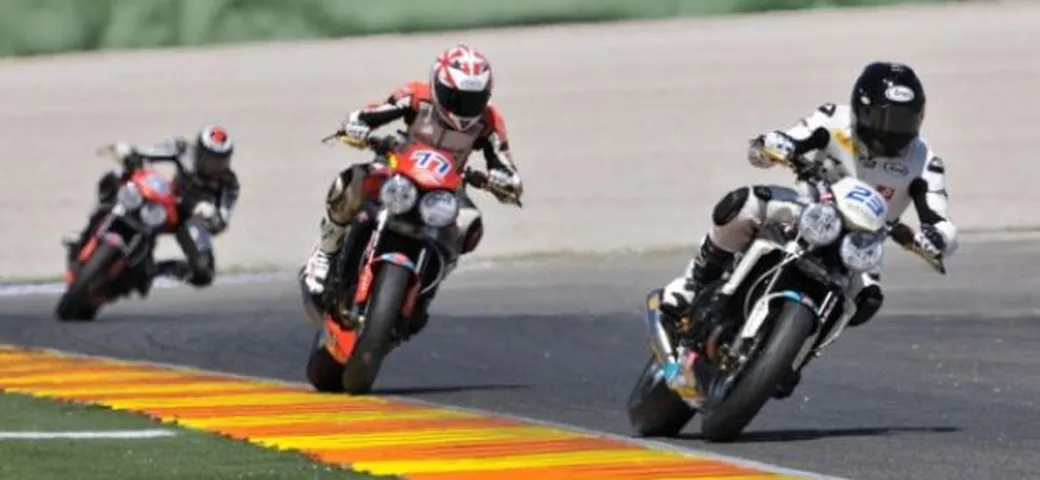Triumph European ParkingGO Series: prima tappa archiviata a Valencia