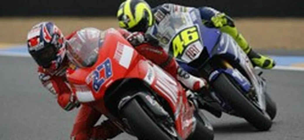 Stoner allunga in classifica