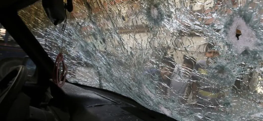 In Sud Africa la grandinata record: i chicchi spaccano il parabrezza [Video]