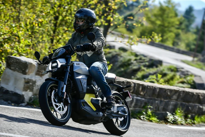 ingrandisci immagine