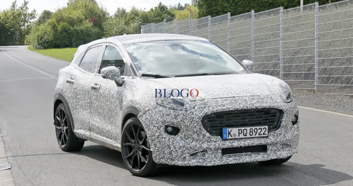 Ford Puma: foto spia della versione sportiva ST
