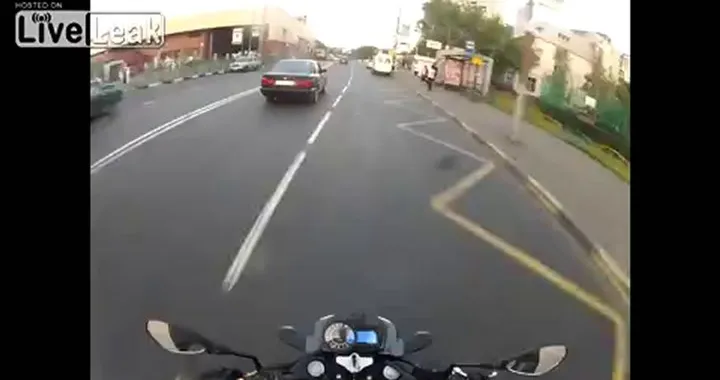 BMW sperona di proposito motociclista