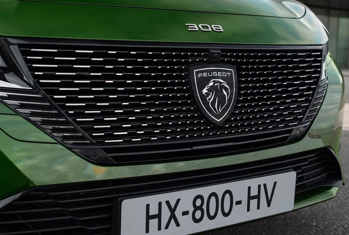 Peugeot 308: le indiscrezioni sulla variante crossover