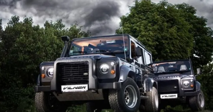 Vilner Land Rover Defender "The Twins"