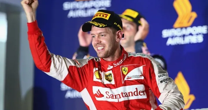 F1 GP Singapore 2015, Vettel trionfa dopo lungo duello con Ricciardo, Raikkonen 3°, ritiro per Hamilton