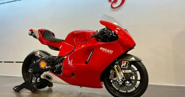 Ducati Desmosedici RR: l'esemplare "vergine" da 250.000 dollari