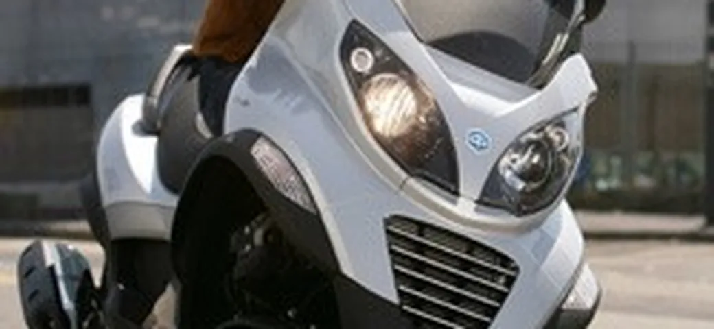 Nuovo Piaggio MP3 400