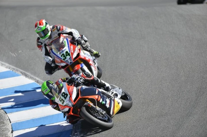 SBK: Laverty (3° e 1° a Laguna Seca) in rimonta su Tom Sykes