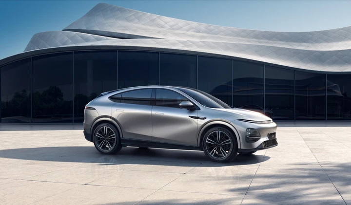 XPeng G6: debutta al Salone di Shanghai 2023 un nuovo SUV coupé elettrico [FOTO]
