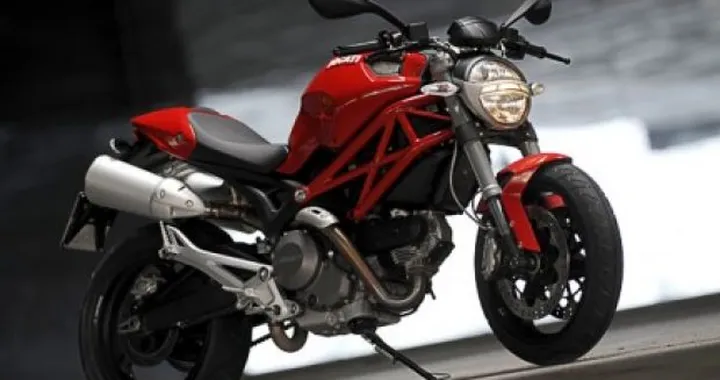Ducati raddoppia il contributo statale alla rottamazione: nuovo Monster 696 a 6.990€