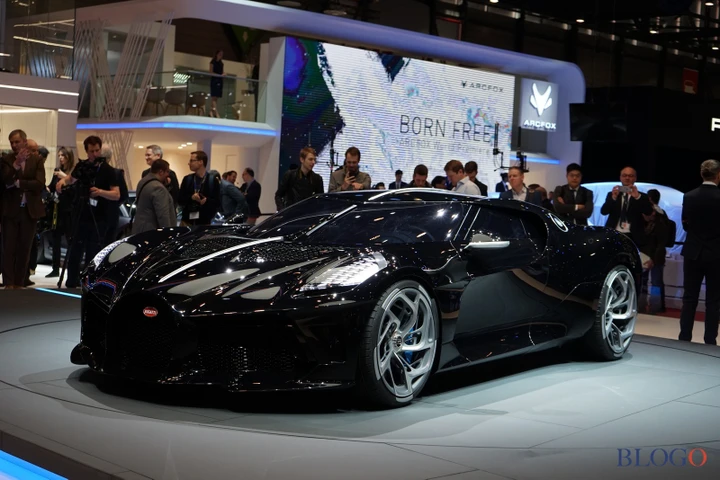 Salone di Ginevra 2019: Bugatti ha presentato la Voiture Noire
