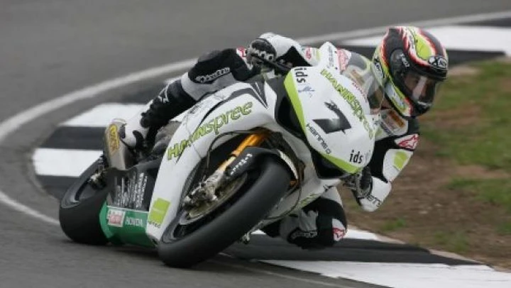 WSBK: Test di Imola in Live Timing - Carlos Checa il più veloce della prima sessione