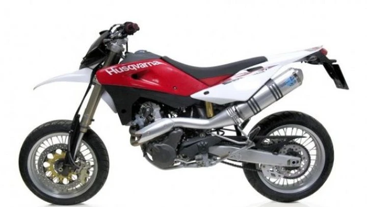 Scarichi Leovince per Husqvarna SM610 e MBK Skycruiser