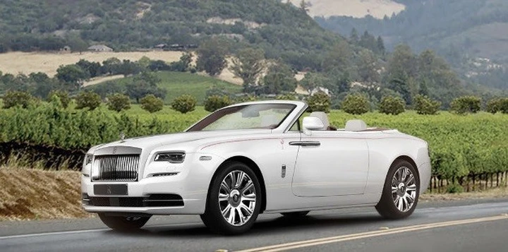 Rolls-Royce Dawn: la prima all'asta per 750 mila dollari