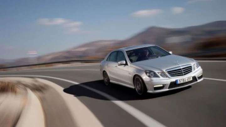 Mercedes: presto il 5.5 V8 biturbo per l'E 63 AMG