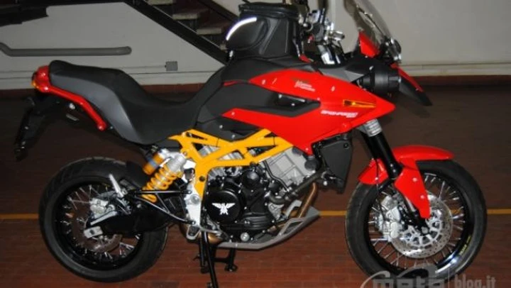 Fallimento Moto Morini: Granpasso my 2011 con telaio giallo e Scrambler in vendita