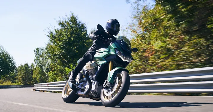 Moto Guzzi V100 Mandello, la moto della "nuova era"